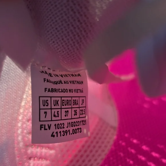 Mizuno Wave Rebellion Pro Women's Pink and White Athletic Shoes. Sz 7 - Picture 10 of 10